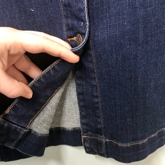 Blue denim skirt - Picture 2 of 3